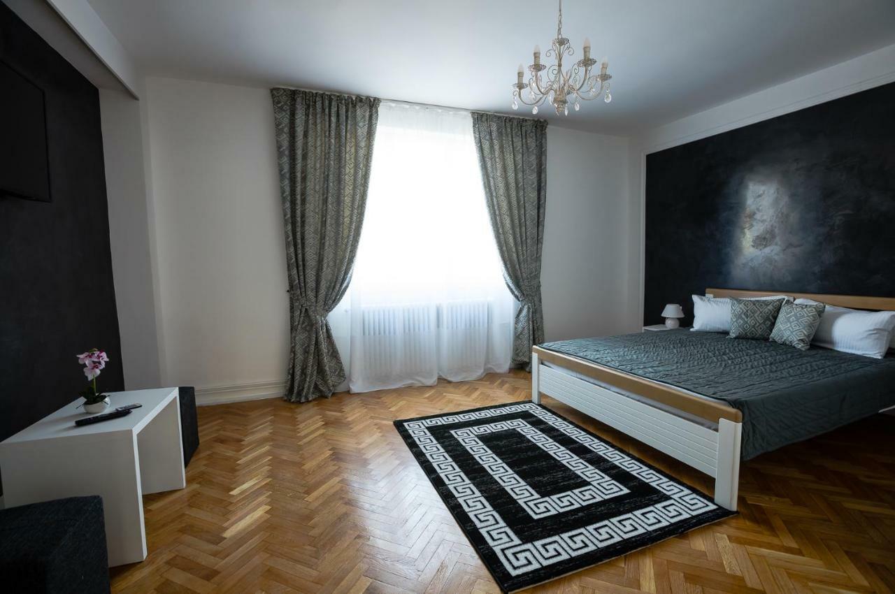 White Spacious Apartment Сибиу Экстерьер фото